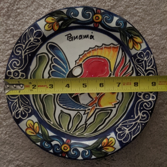 Hand Crafted Panamanian Ceramic Painted Wall Plate - Picture 6 of 6
